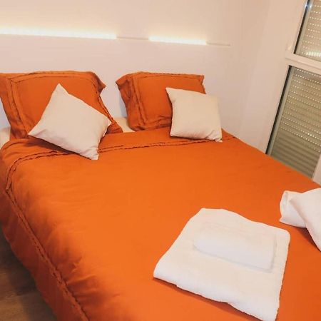 T3 Au Centre Ville Avec Balcon, Parking Gratuit 坎佩尔 外观 照片