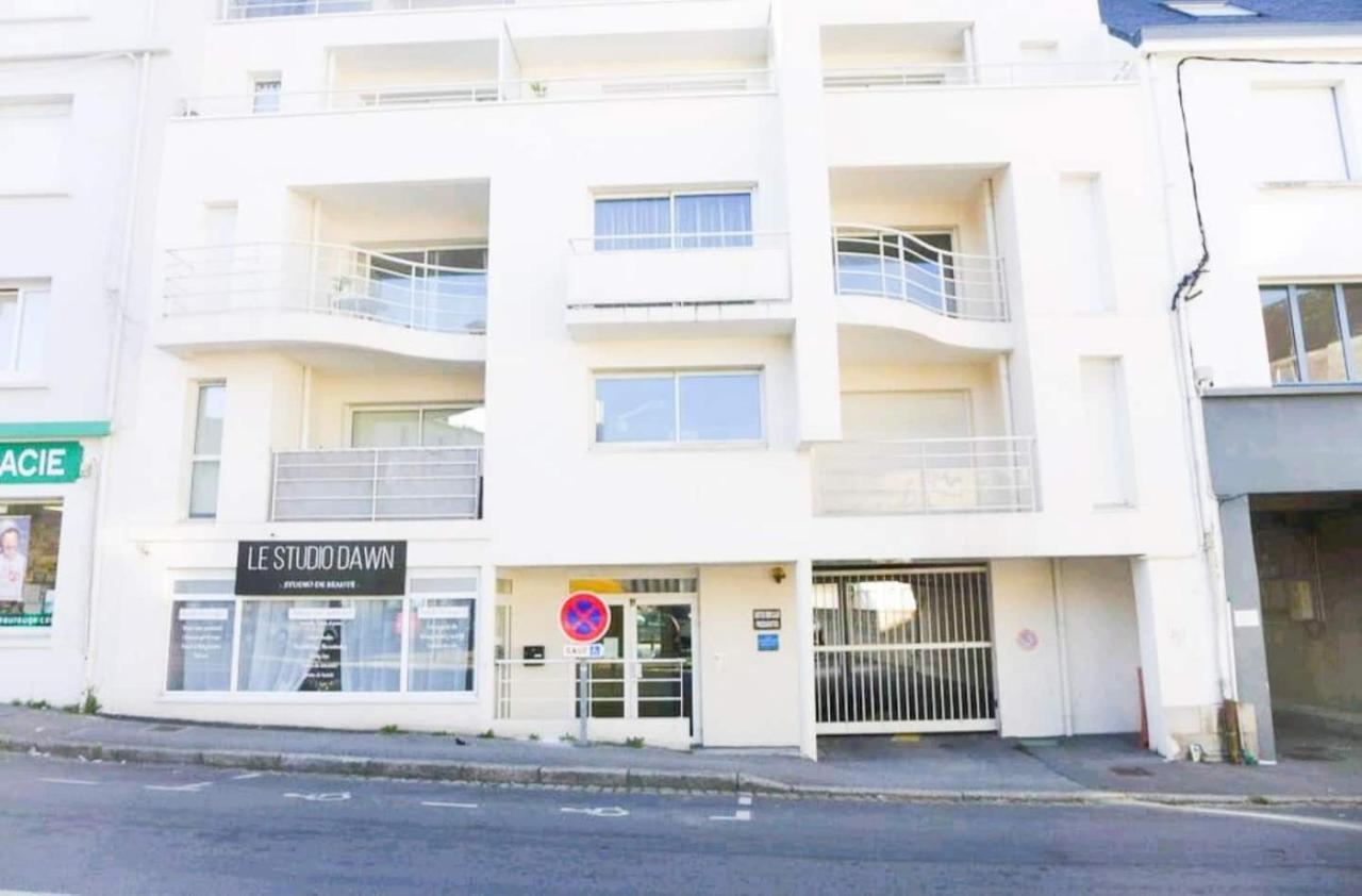 T3 Au Centre Ville Avec Balcon, Parking Gratuit 坎佩尔 外观 照片